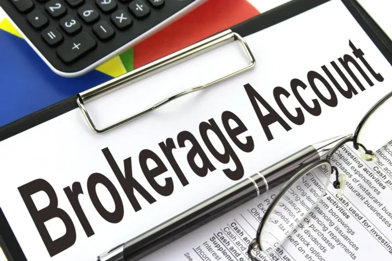 Difference between a cash management account and brokerage accounts